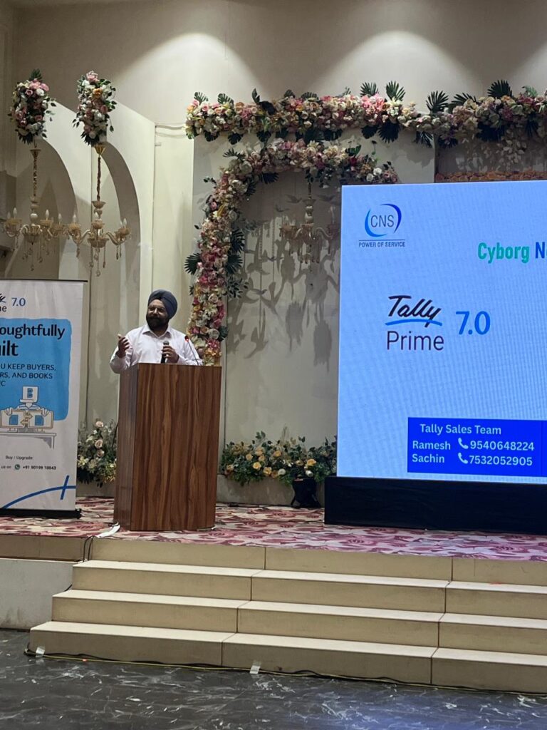 Mr. RS Ahuja sharing his thoughts and welcoming the audience